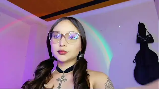 Snapshot of daihanae_2 chatting on September 26, 12:28 am daihanae 2 online show from September 26, 12:28 am