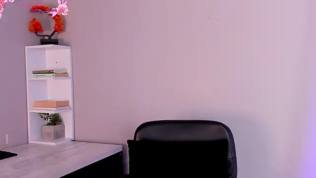 Emma  clark  online show from September 15, 12:27 pm