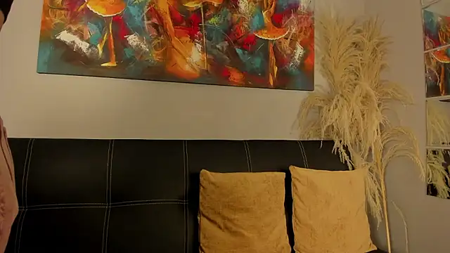 Emma  clark  online show from February 14, 1:00 pm