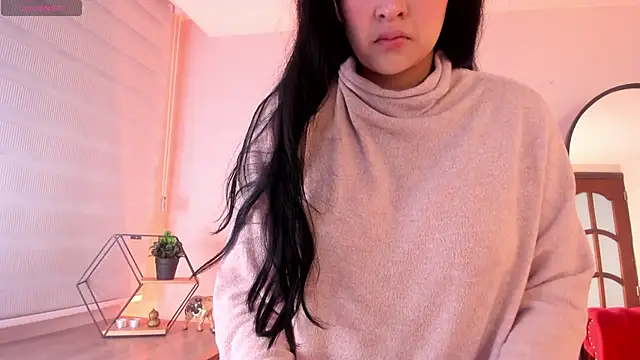 Emma  clark  online show from December 19, 12:40 pm