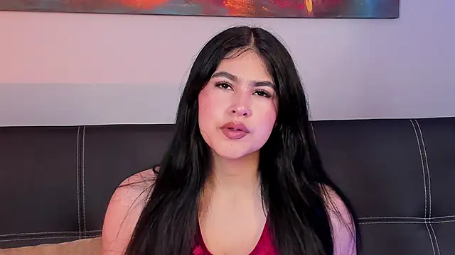 Emma  clark  online show from June 17, 8:08 pm