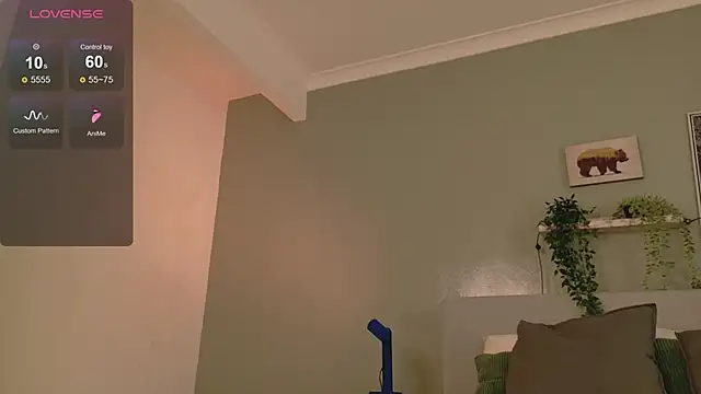 Snapshot of Nickifox__ chatting on October 10, 7:47 pm Nickifox online show from October 10, 7:47 pm