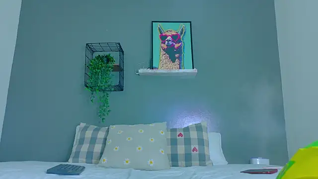 Snapshot of Nickifox__ chatting on November 17, 7:40 pm Nickifox online show from November 17, 7:40 pm