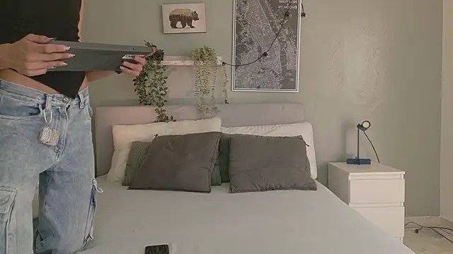 Snapshot of Nickifox__ chatting on December 1, 7:26 pm Nickifox online show from December 1, 7:26 pm