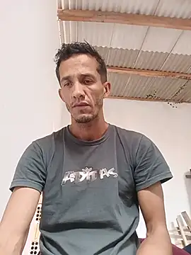 Snapshot of ninfourso chatting on June 26, 4:24 pm ninfourso online show from June 26, 4:24 pm