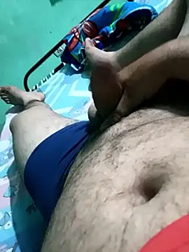 Kaluxx online show from April 2, 6:03 pm