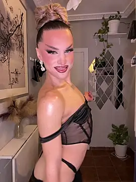 Snapshot of lacattiva chatting on October 19, 11:40 pm lacattiva online show from October 19, 11:40 pm