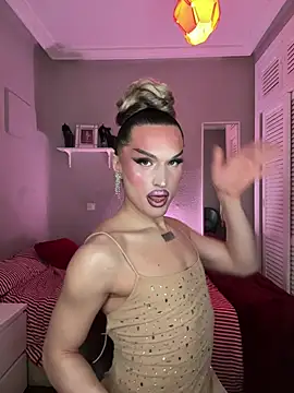 lacattiva online show from February 9, 8:18 pm