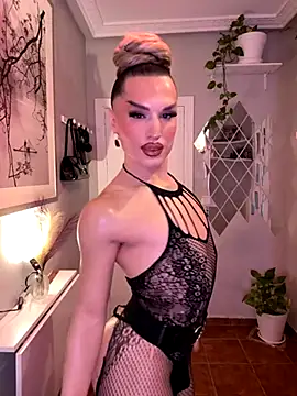 Snapshot of lacattiva chatting on November 29, 12:38 pm lacattiva online show from November 29, 12:38 pm