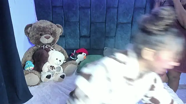 ValentinaKlean online show from March 7, 6:31 am