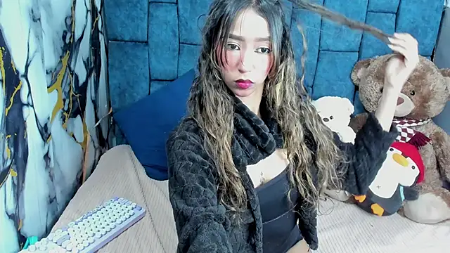 ValentinaKlean online show from May 11, 12:56 am