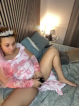 Wild2XXX online show from October 31, 9:54 pm