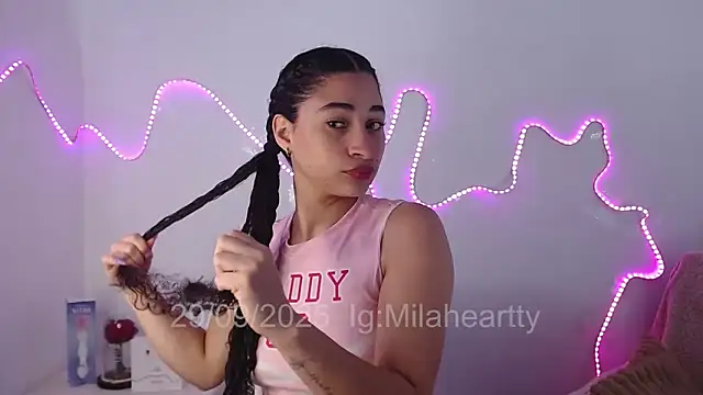 Snapshot of heartty_Milah chatting on September 29, 2:34 pm heartty Milah online show from September 29, 2:34 pm