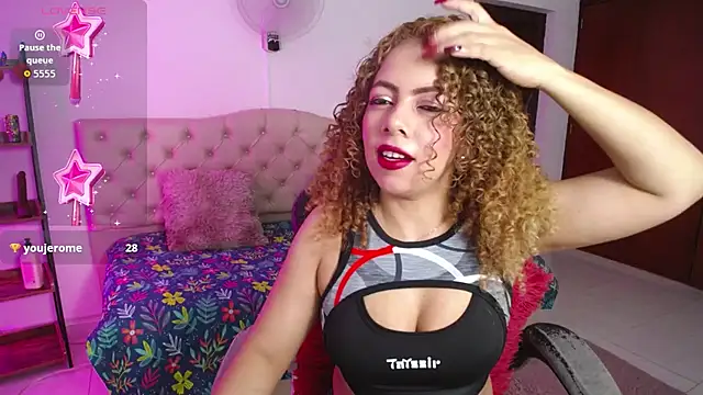 thalia mills19 online show from April 18, 8:20 pm