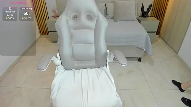 Keisha jalal online show from December 2, 7:37 pm