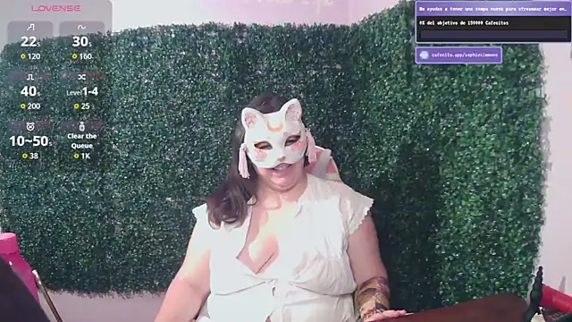 SophieSimmons  online show from October 5, 8:16 am