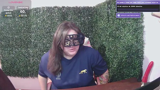 SophieSimmons  online show from October 4, 8:16 am