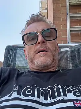 Snapshot of Axl_hot chatting on May 24, 11:43 am Axl hot online show from May 24, 11:43 am