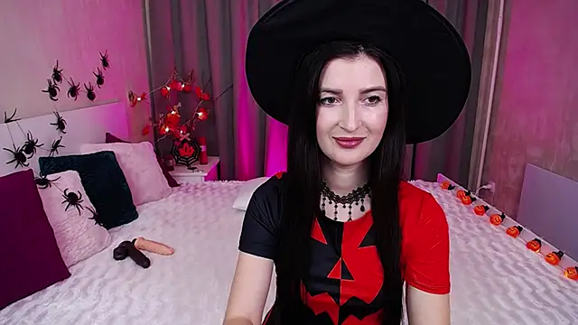 EvelinCuper online show from October 31, 6:21 am