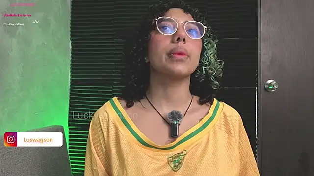 LuckySwagson online show from June 15, 6:46 am