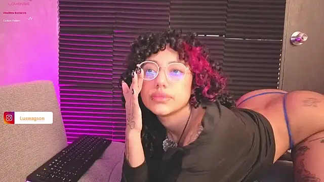 LuckySwagson online show from July 7, 6:47 am
