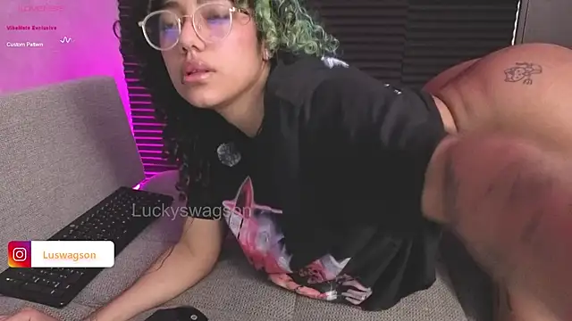 LuckySwagson online show from June 19, 7:14 am