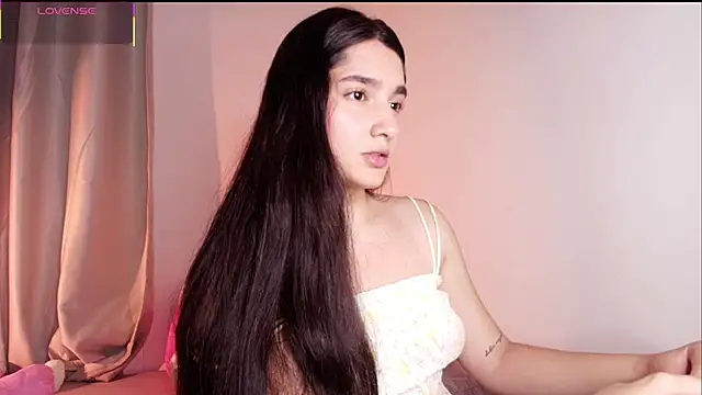 Snapshot of dulceangel__ chatting on November 4, 4:16 am dulceangel online show from November 4, 4:16 am