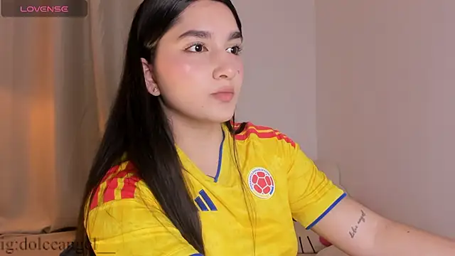 Snapshot of dulceangel__ chatting on June 24, 3:49 am dulceangel online show from June 24, 3:49 am