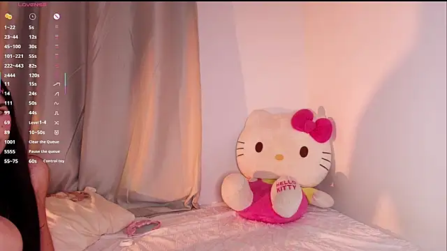 dulceangel   online show from February 18, 3:37 am