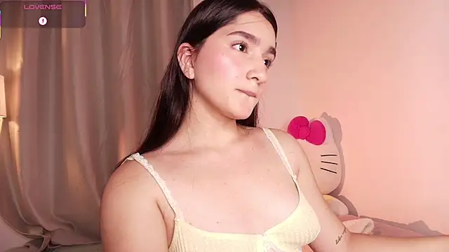 Snapshot of dulceangel__ chatting on October 11, 2:23 am dulceangel online show from October 11, 2:23 am
