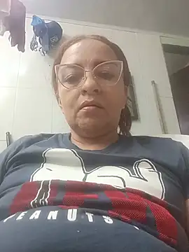 Snapshot of tany90 chatting on July 6, 3:14 pm tany90 online show from July 6, 3:14 pm