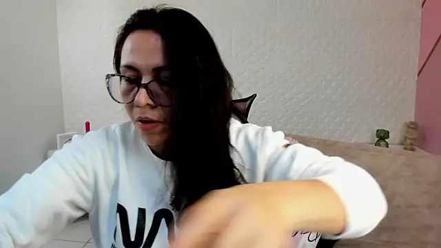 Eva mermaid online show from March 6, 2:12 pm