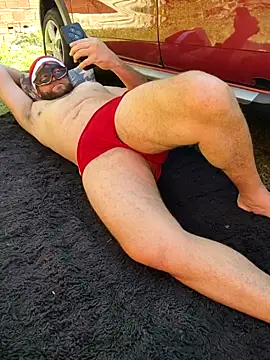 Snapshot of bad_wolf28 chatting on November 10, 11:37 am bad wolf28 online show from November 10, 11:37 am