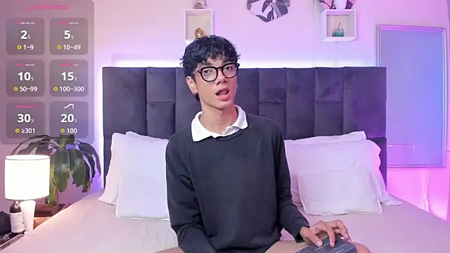 Phillicious   online show from October 1, 9:18 pm