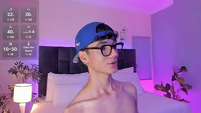 Phillicious   online show from November 10, 9:31 pm