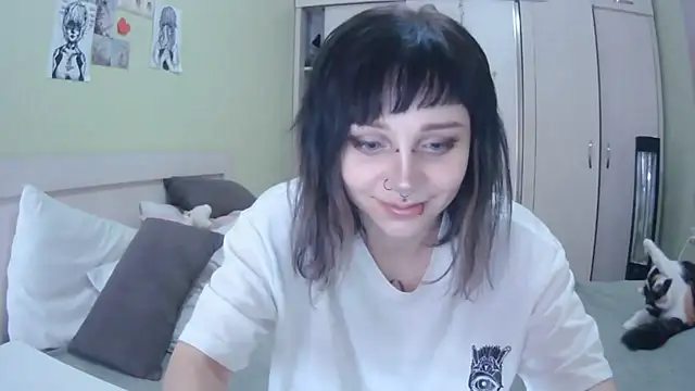 Snapshot of SineKiraReal chatting on September 25, 10:43 am SineKiraReal online show from September 25, 10:43 am