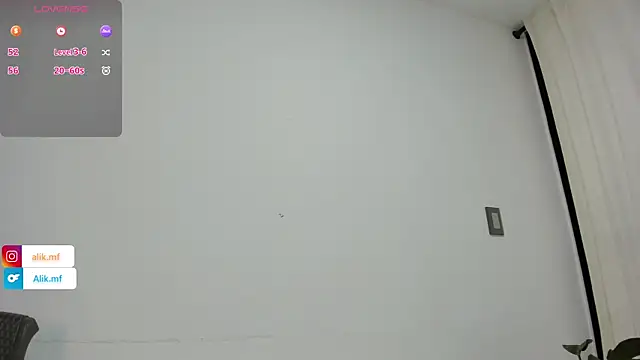 aliciakozlov online show from October 29, 6:51 pm