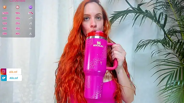 aliciakozlov online show from April 15, 10:43 pm