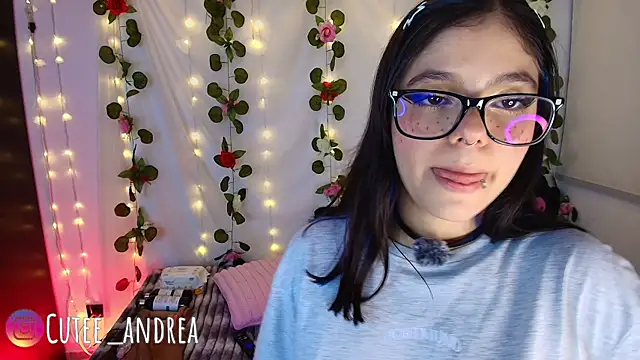 cutee andrea online show from January 10, 3:02 am