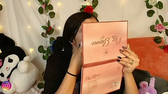 cutee andrea online show from April 10, 3:02 am