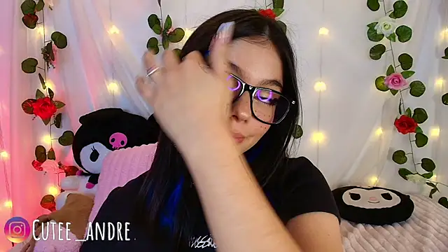 cutee andrea online show from December 16, 4:17 am