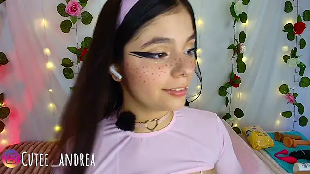 cutee andrea online show from November 8, 3:32 am