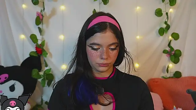 cutee andrea online show from May 28, 3:47 am