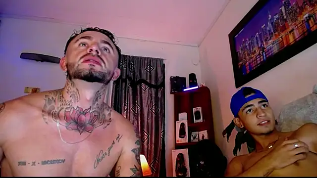 Snapshot of Edwardjonnes chatting on February 3, 6:40 am Edwardjonnes online show from February 3, 6:40 am