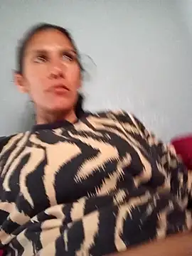 gattycahot online show from December 3, 6:40 pm