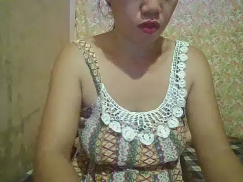 Snapshot of sexymorenal18 chatting on November 17, 1:20 am sexymorenal18 online show from November 17, 1:20 am