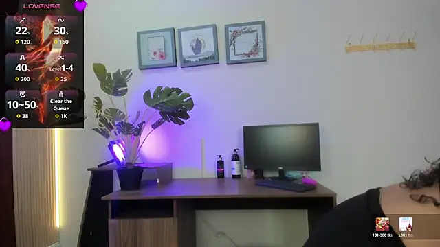 Snapshot of KhateAndersson chatting on February 25, 8:41 pm KhateAndersson online show from February 25, 8:41 pm