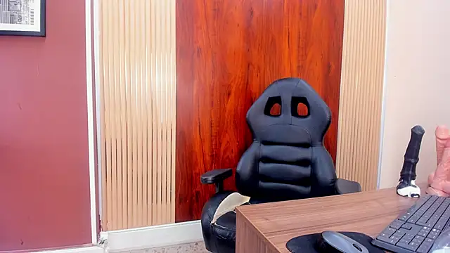 Snapshot of KhateAndersson chatting on October 23, 7:34 pm KhateAndersson online show from October 23, 7:34 pm