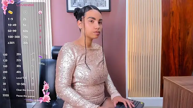 Snapshot of KhateAndersson chatting on November 16, 7:40 pm KhateAndersson online show from November 16, 7:40 pm