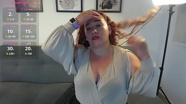 Snapshot of Paris_boobsbbw chatting on October 11, 9:38 pm Paris boobsbbw online show from October 11, 9:38 pm